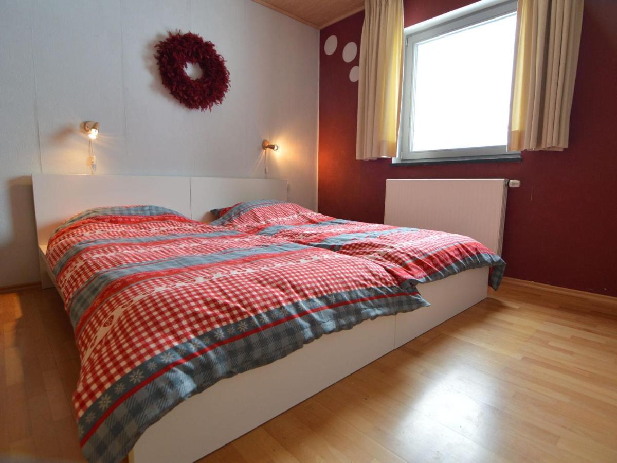 Luxurious Farmhouse Near The Ski Area Villa Hellenthal Exteriör bild
