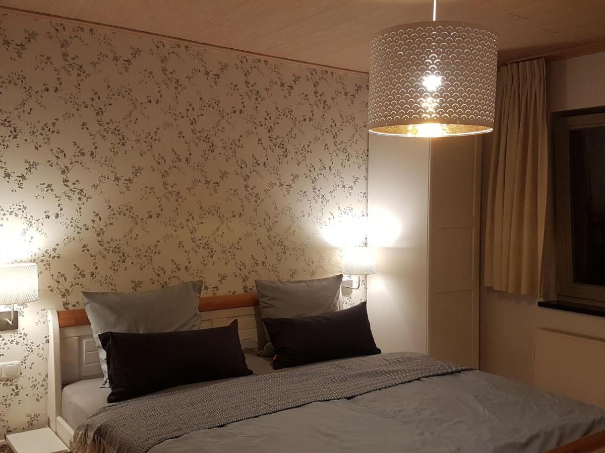 Luxurious Farmhouse Near The Ski Area Villa Hellenthal Exteriör bild